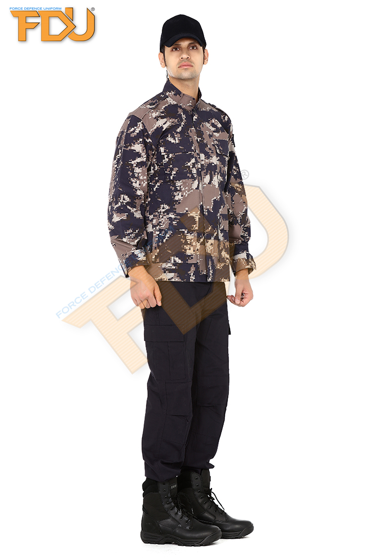 FDU-2057%20Soldier%20Camouflage%20Suit