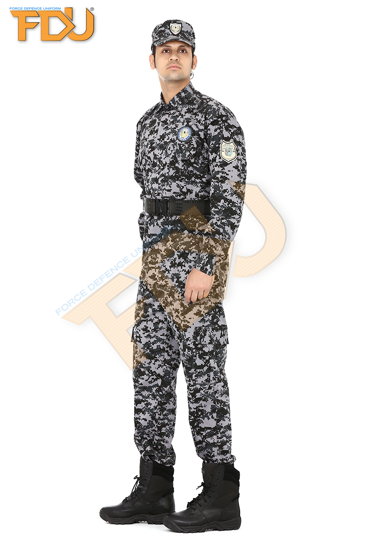 FDU-2068%20Soldier%20Camouflage%20Suit