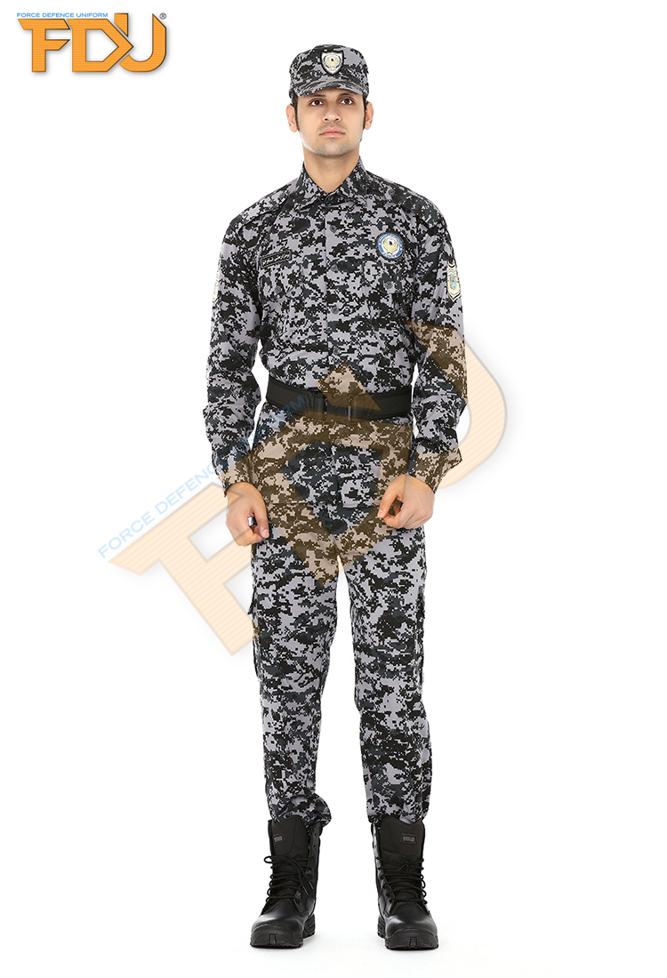 FDU-2068%20Soldier%20Camouflage%20Suit