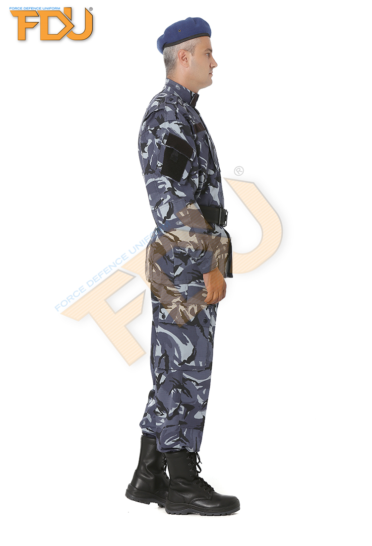 FDU-2072%20Soldier%20Camouflage%20Suit